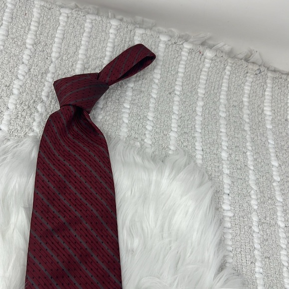 Valentino Cravatte Dotted Stripes Silk Necktie Men’s 4” Wide 57”L Made In Italy - Picture 7 of 8